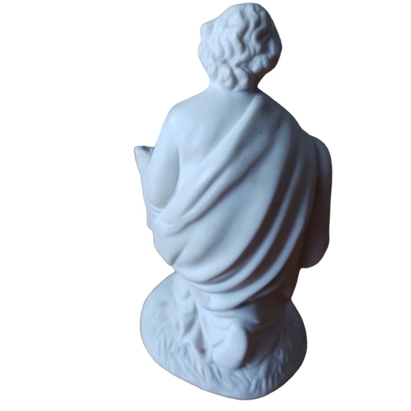 Joseph and Mary Porcelain Figurines - Picture 3 of 5